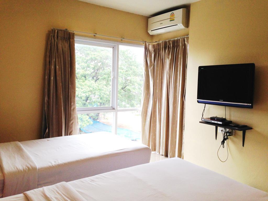C2 Residence Lampang Exterior foto