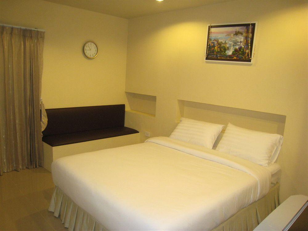 C2 Residence Lampang Exterior foto